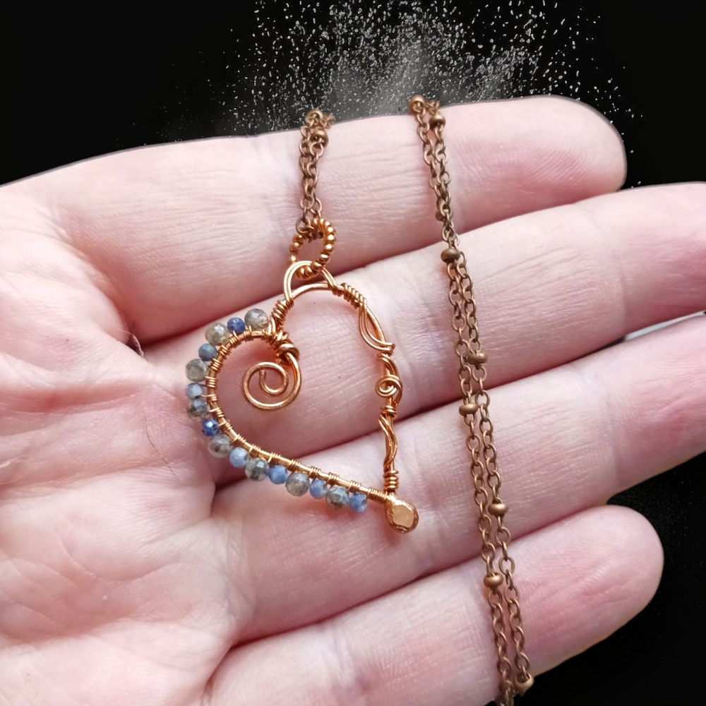Artisan Copper Wire Heart Necklace – Labradorite & Sapphire Beads - Picture 4 of 6